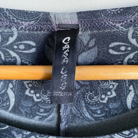 Casa Lee Women's Gray Boho Print Long‎ Sleeve Tunic Blouse Size Large - Picture 2 of 11